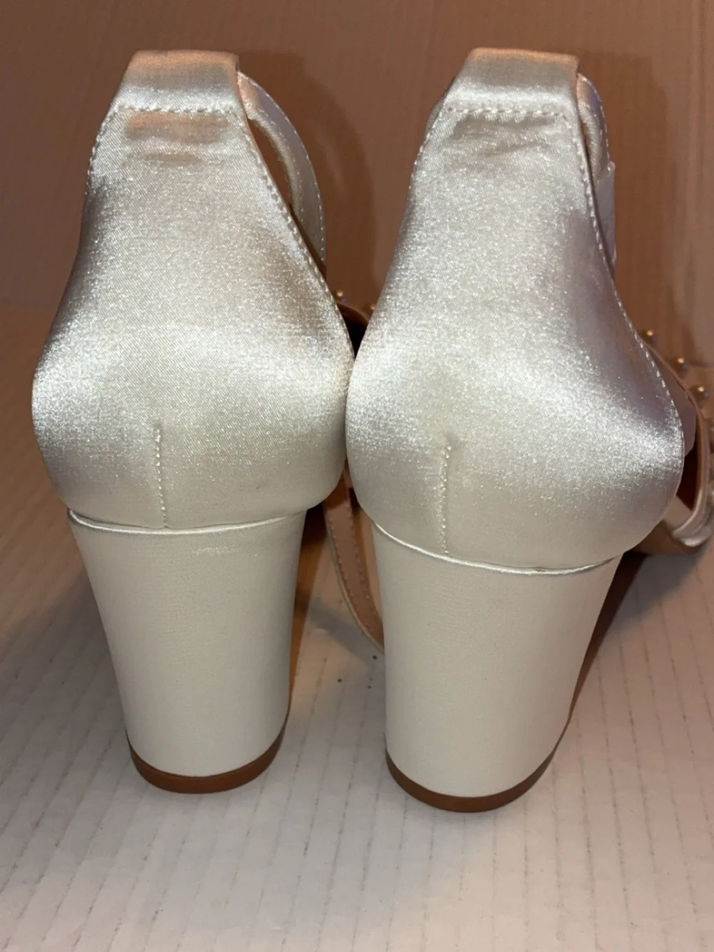 Coutgo chic ivory